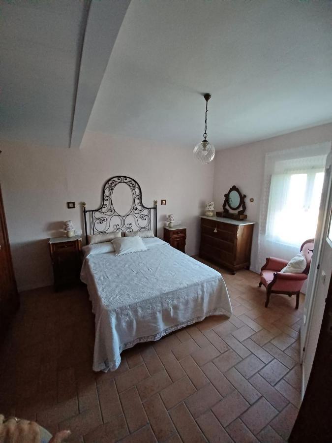 Casa Vacanze L'Acquerello Лари Экстерьер фото