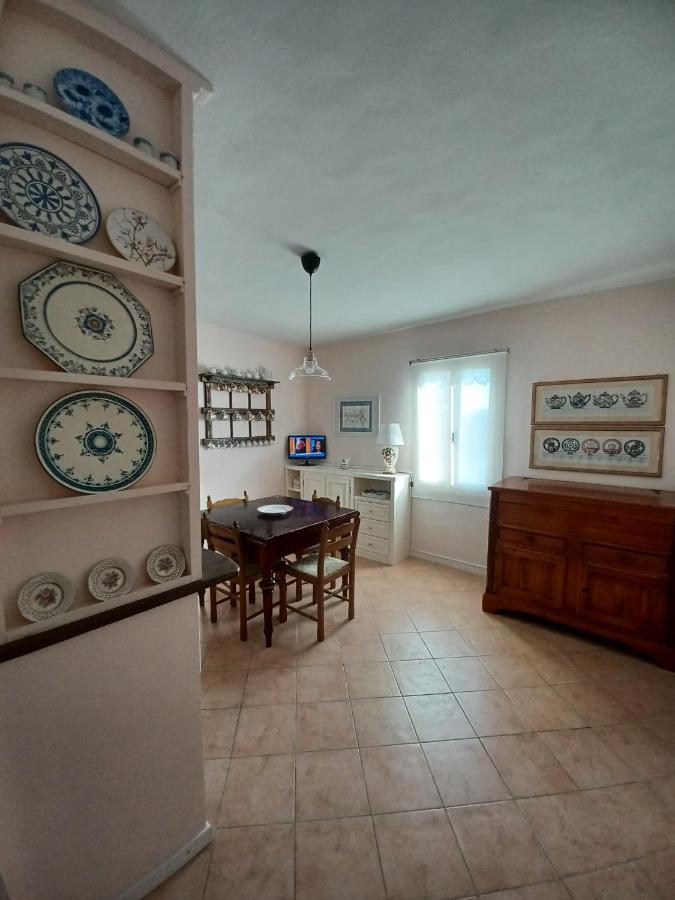 Casa Vacanze L'Acquerello Лари Экстерьер фото